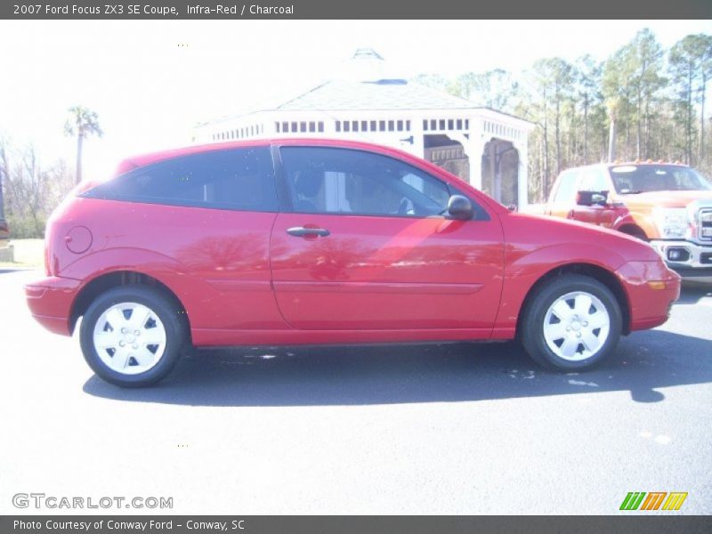 Infra-Red / Charcoal 2007 Ford Focus ZX3 SE Coupe