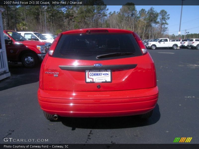 Infra-Red / Charcoal 2007 Ford Focus ZX3 SE Coupe