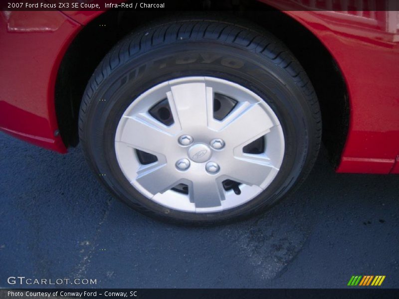 Infra-Red / Charcoal 2007 Ford Focus ZX3 SE Coupe