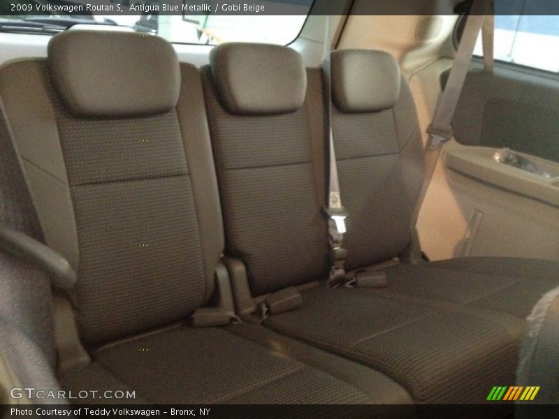 Antigua Blue Metallic / Gobi Beige 2009 Volkswagen Routan S