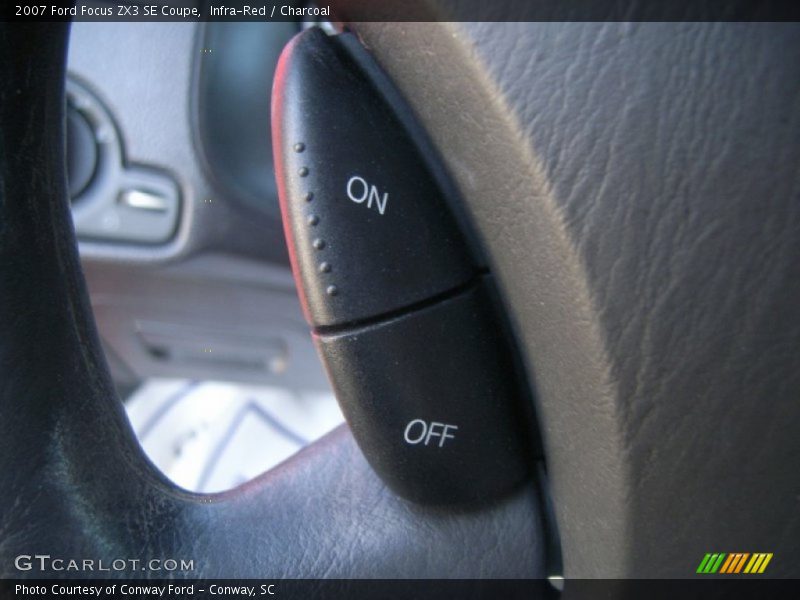 Infra-Red / Charcoal 2007 Ford Focus ZX3 SE Coupe