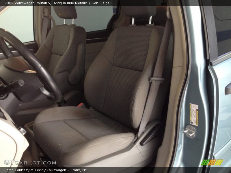 Antigua Blue Metallic / Gobi Beige 2009 Volkswagen Routan S