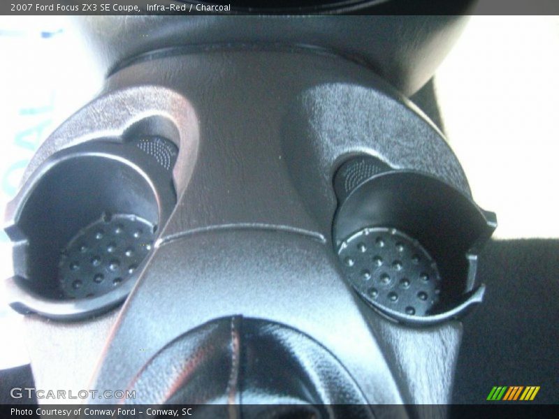 Infra-Red / Charcoal 2007 Ford Focus ZX3 SE Coupe