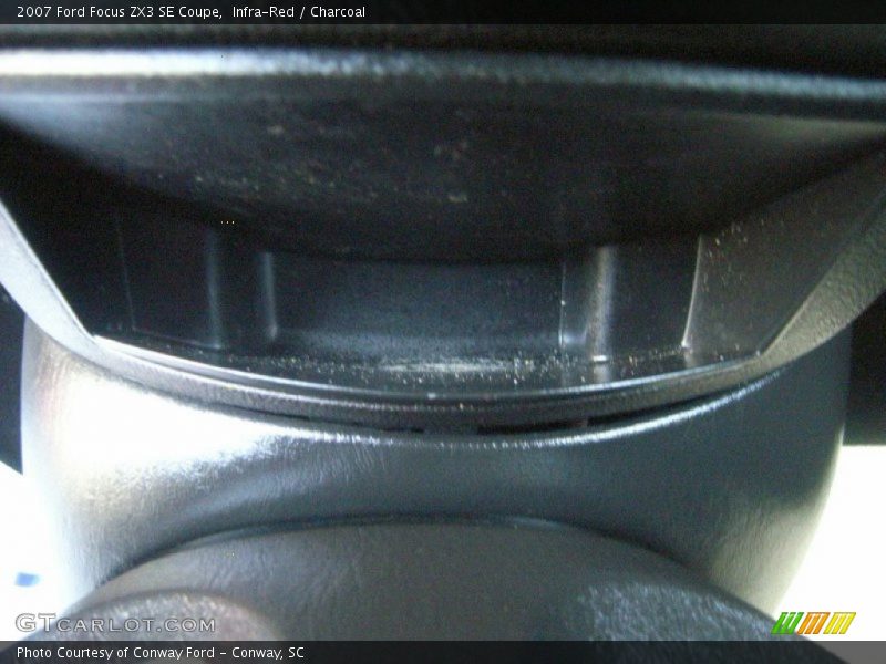 Infra-Red / Charcoal 2007 Ford Focus ZX3 SE Coupe