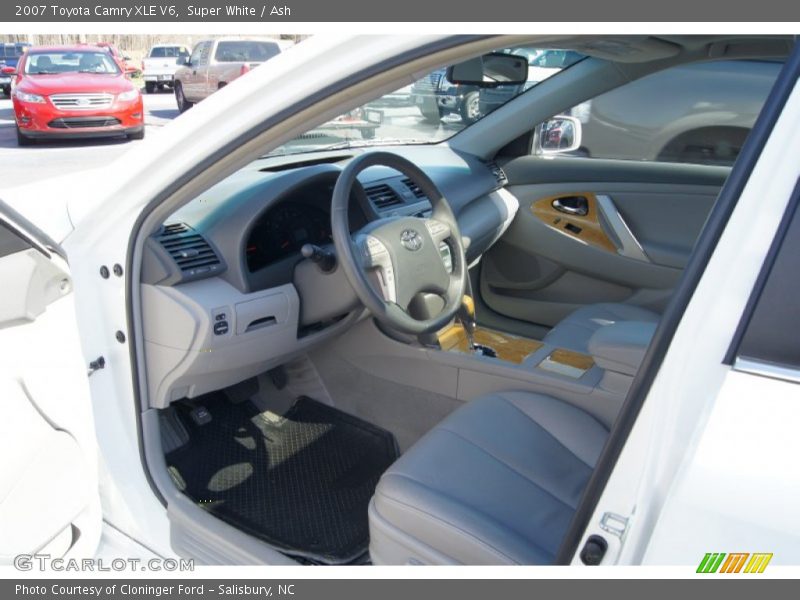 Super White / Ash 2007 Toyota Camry XLE V6
