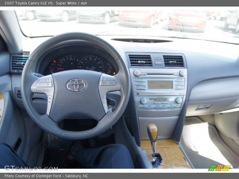 Super White / Ash 2007 Toyota Camry XLE V6