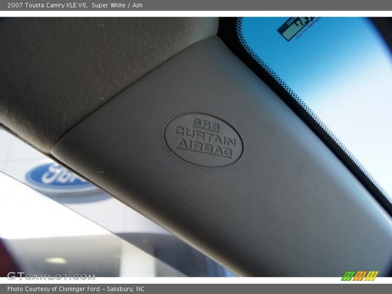 Super White / Ash 2007 Toyota Camry XLE V6