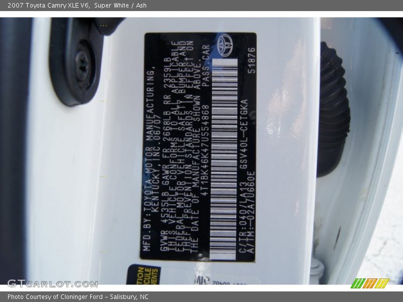 Super White / Ash 2007 Toyota Camry XLE V6