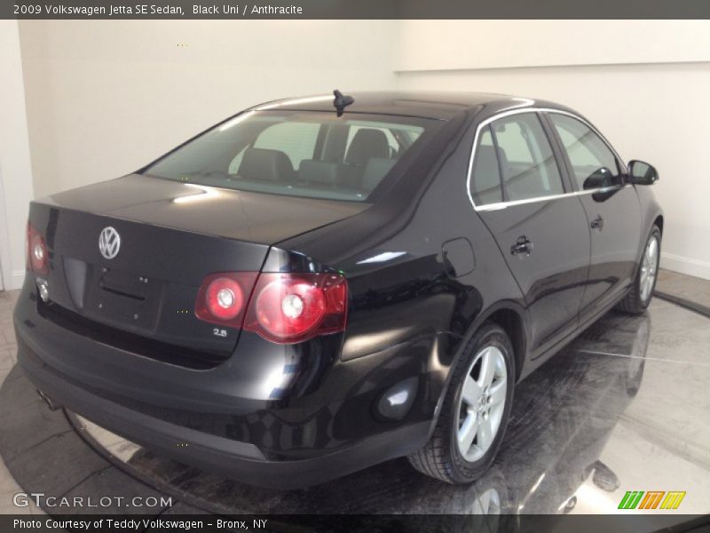 Black Uni / Anthracite 2009 Volkswagen Jetta SE Sedan