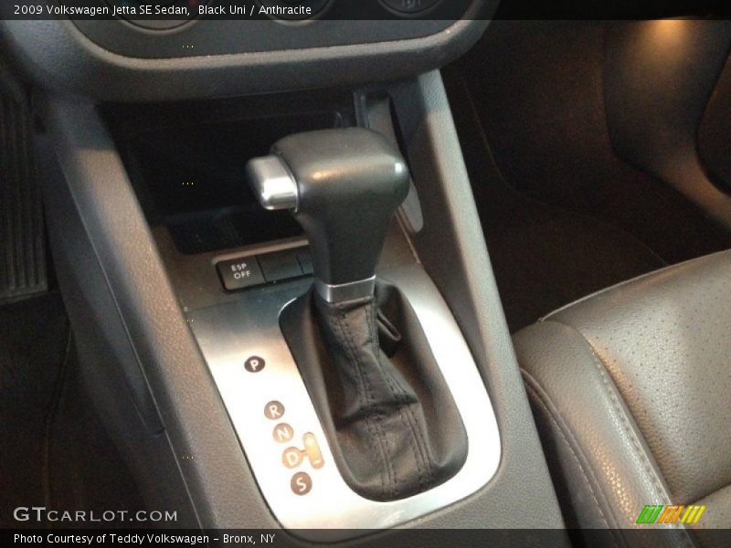 Black Uni / Anthracite 2009 Volkswagen Jetta SE Sedan