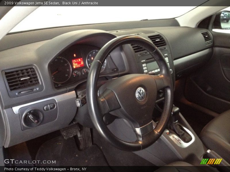 Black Uni / Anthracite 2009 Volkswagen Jetta SE Sedan