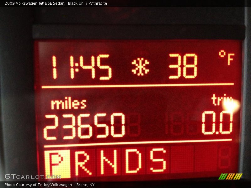 Black Uni / Anthracite 2009 Volkswagen Jetta SE Sedan