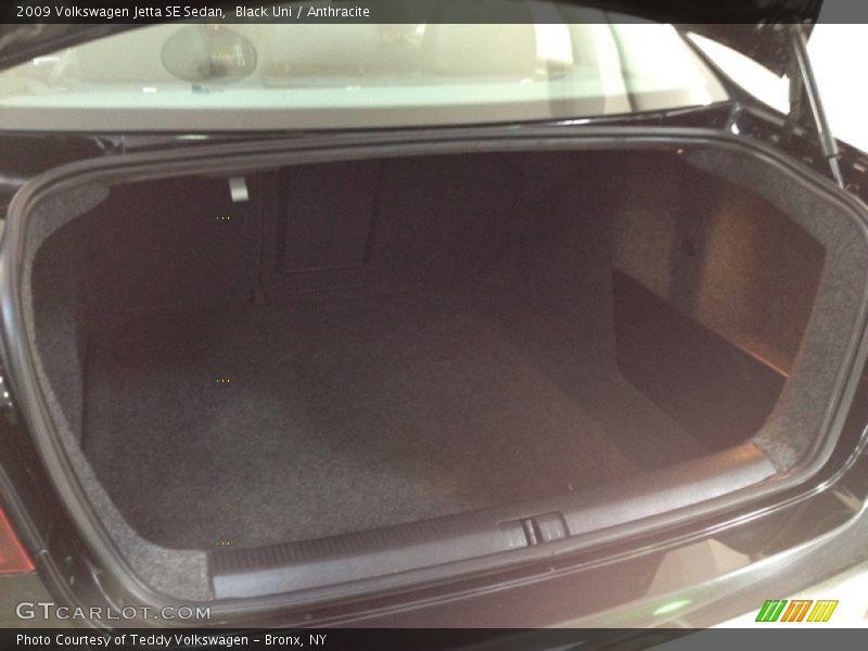 Black Uni / Anthracite 2009 Volkswagen Jetta SE Sedan