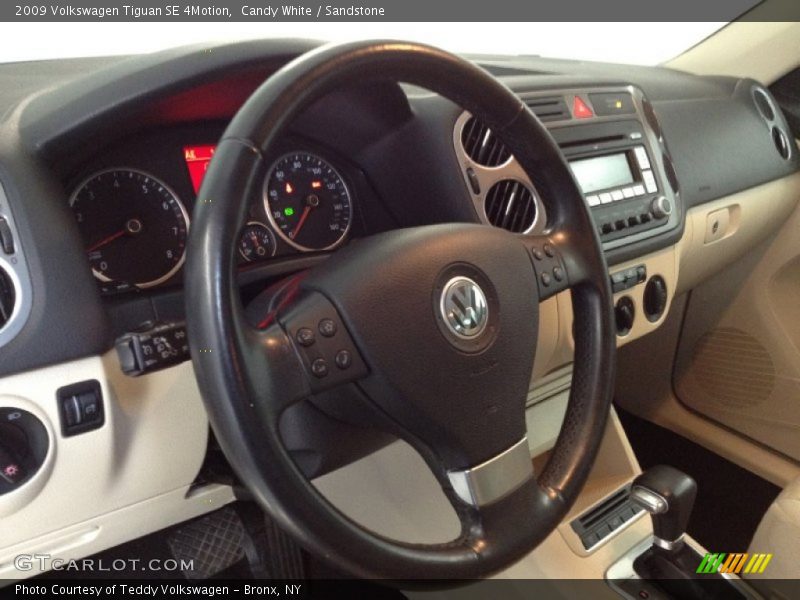 Candy White / Sandstone 2009 Volkswagen Tiguan SE 4Motion
