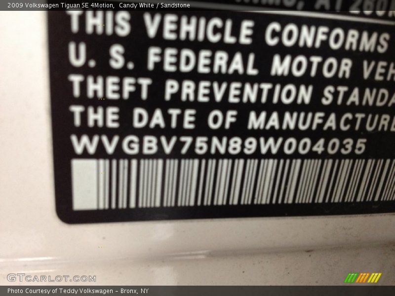 Candy White / Sandstone 2009 Volkswagen Tiguan SE 4Motion