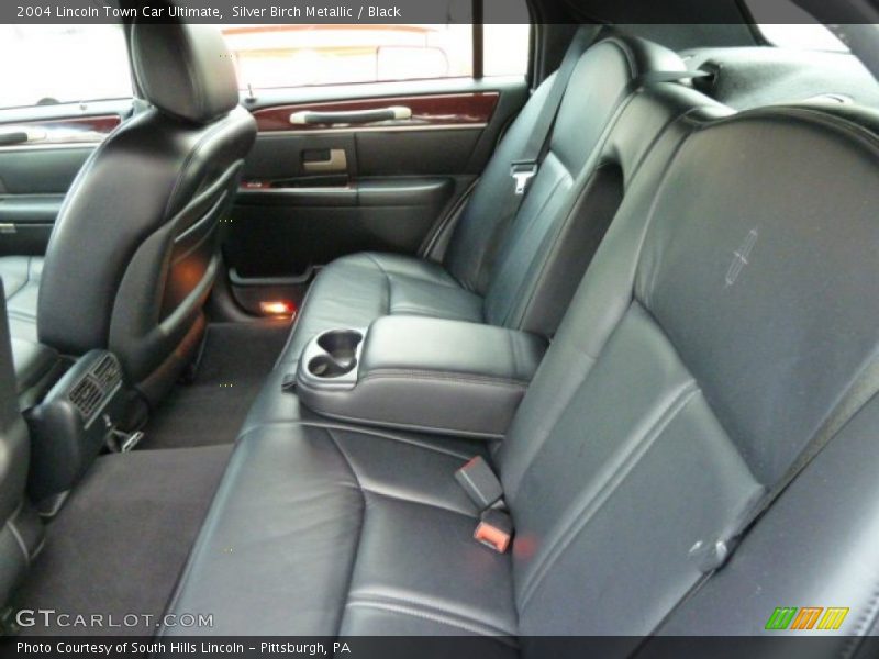 Silver Birch Metallic / Black 2004 Lincoln Town Car Ultimate