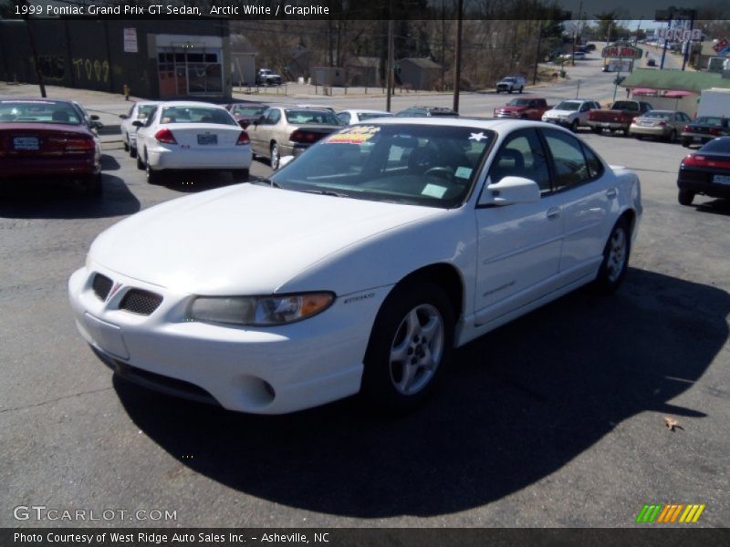 Arctic White / Graphite 1999 Pontiac Grand Prix GT Sedan