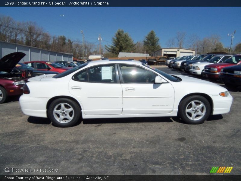 Arctic White / Graphite 1999 Pontiac Grand Prix GT Sedan