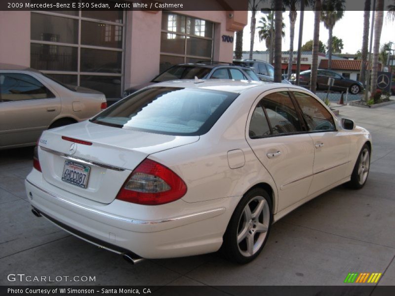 Arctic White / Cashmere 2009 Mercedes-Benz E 350 Sedan