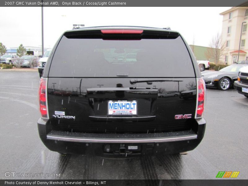 Onyx Black / Cocoa/Light Cashmere 2007 GMC Yukon Denali AWD