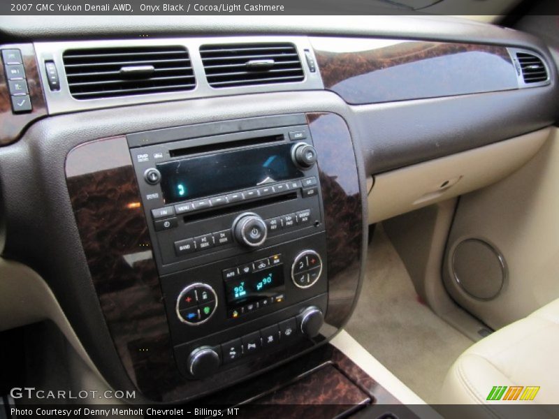 Onyx Black / Cocoa/Light Cashmere 2007 GMC Yukon Denali AWD