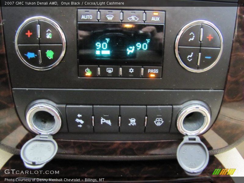 Onyx Black / Cocoa/Light Cashmere 2007 GMC Yukon Denali AWD