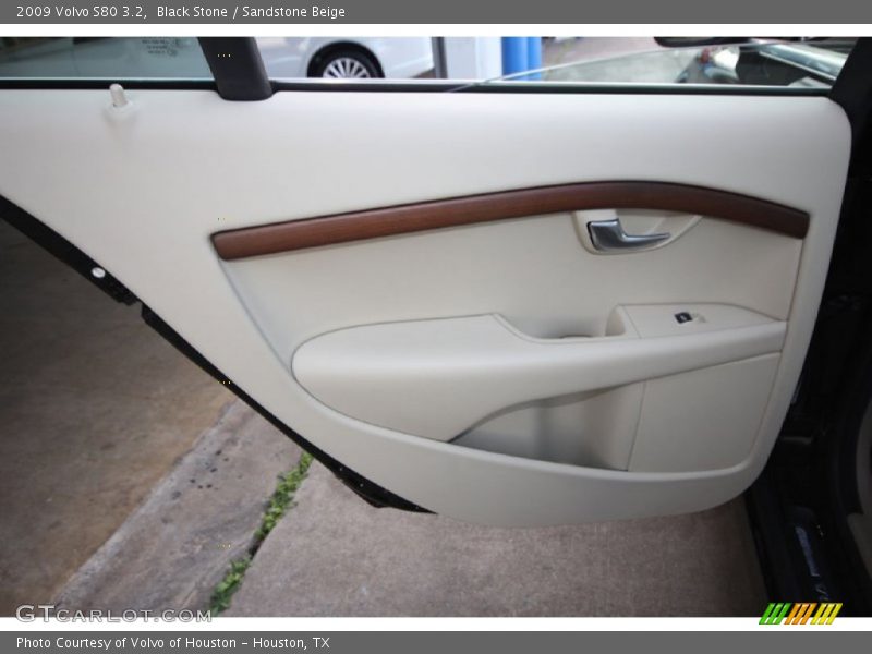 Black Stone / Sandstone Beige 2009 Volvo S80 3.2