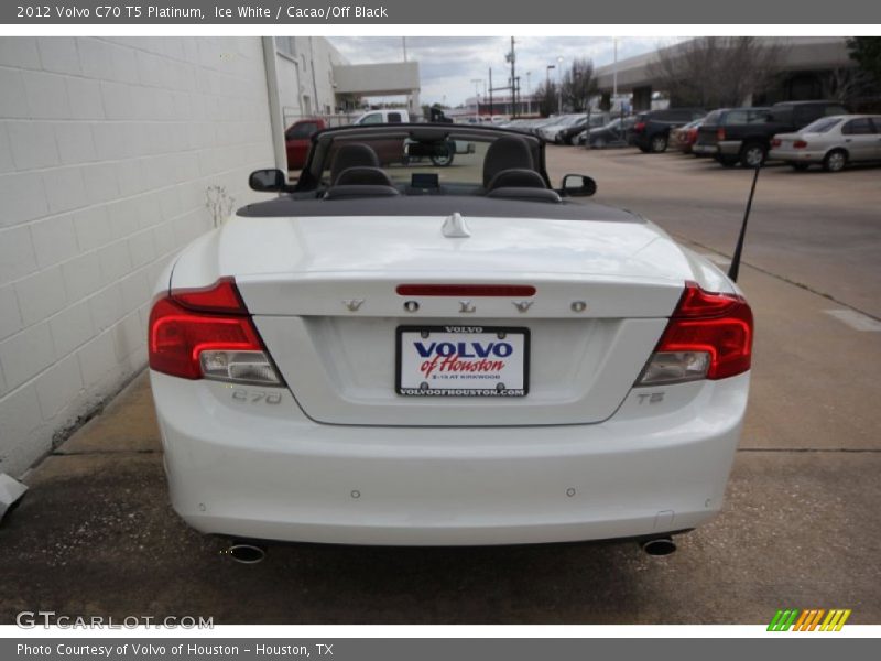 Ice White / Cacao/Off Black 2012 Volvo C70 T5 Platinum