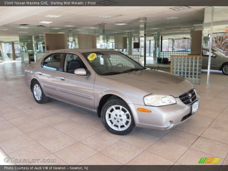 Sterling Mist Metallic / Frost 2000 Nissan Maxima GXE