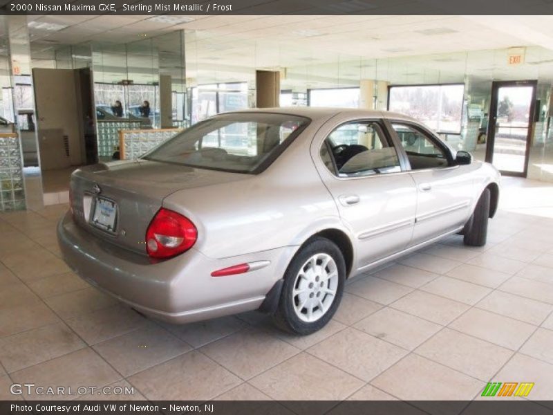 Sterling Mist Metallic / Frost 2000 Nissan Maxima GXE