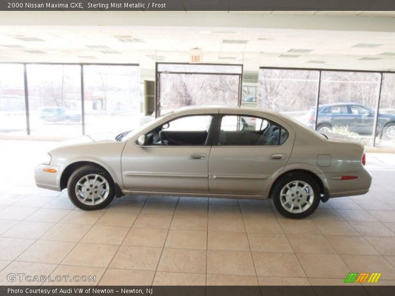 Sterling Mist Metallic / Frost 2000 Nissan Maxima GXE