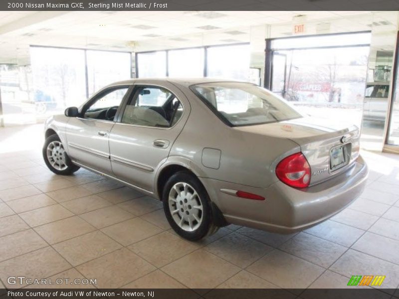 Sterling Mist Metallic / Frost 2000 Nissan Maxima GXE