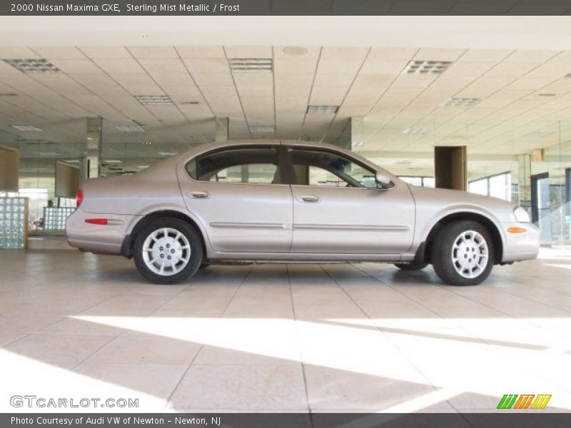 Sterling Mist Metallic / Frost 2000 Nissan Maxima GXE