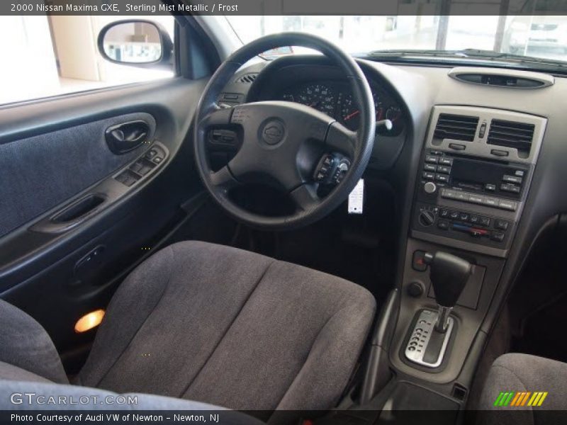 Sterling Mist Metallic / Frost 2000 Nissan Maxima GXE