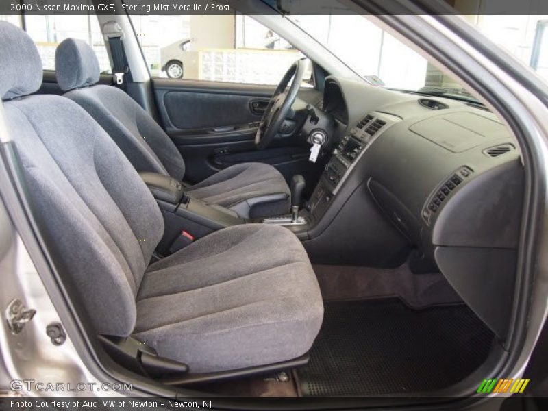 Sterling Mist Metallic / Frost 2000 Nissan Maxima GXE