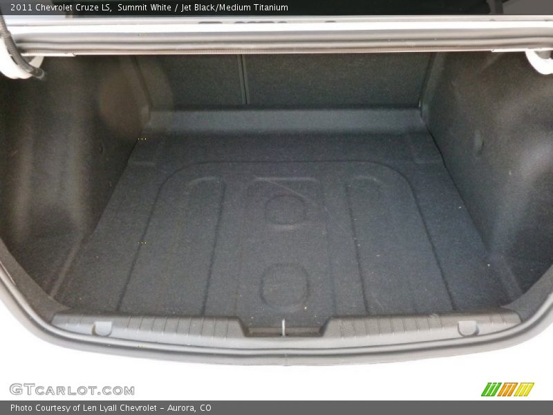 Summit White / Jet Black/Medium Titanium 2011 Chevrolet Cruze LS