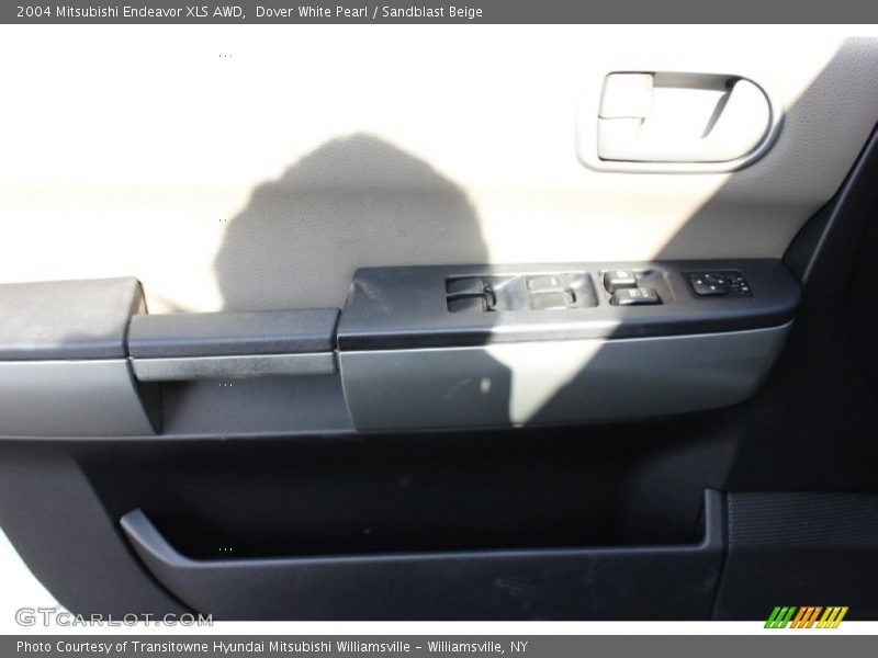 Dover White Pearl / Sandblast Beige 2004 Mitsubishi Endeavor XLS AWD