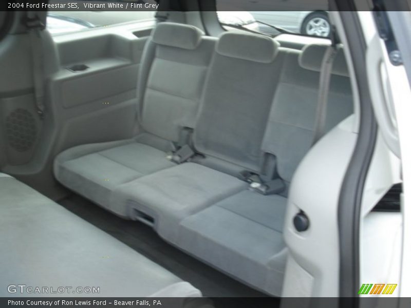 Vibrant White / Flint Grey 2004 Ford Freestar SES