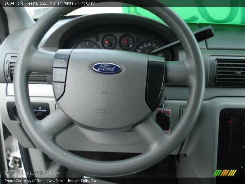 Vibrant White / Flint Grey 2004 Ford Freestar SES