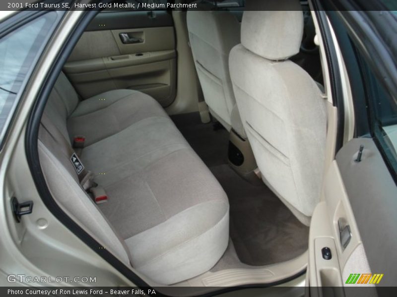 Harvest Gold Metallic / Medium Parchment 2001 Ford Taurus SE