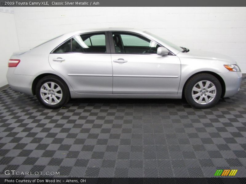 Classic Silver Metallic / Ash 2009 Toyota Camry XLE