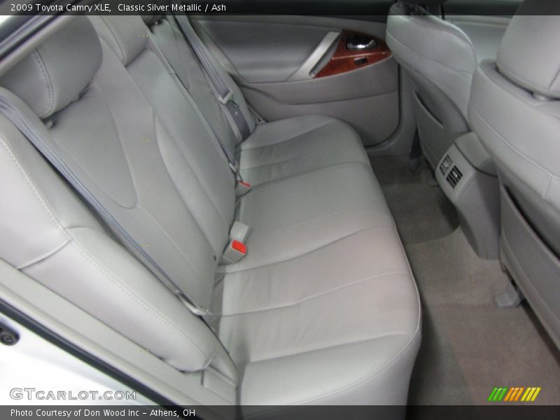 Classic Silver Metallic / Ash 2009 Toyota Camry XLE