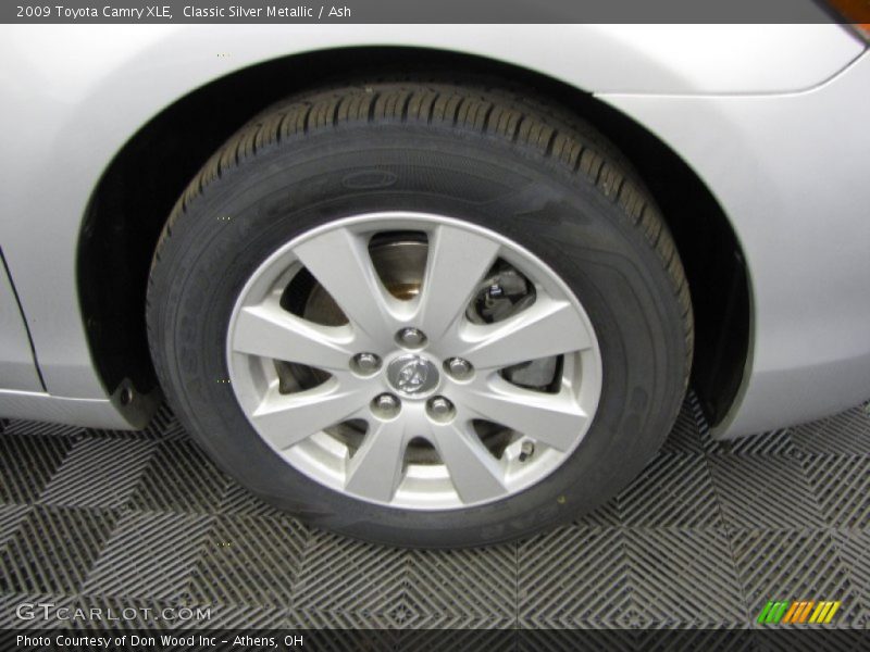Classic Silver Metallic / Ash 2009 Toyota Camry XLE