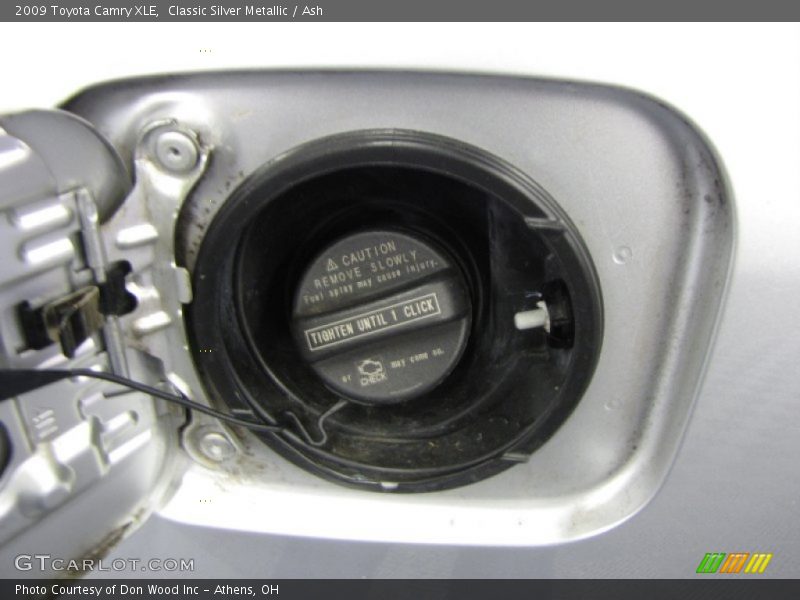 Classic Silver Metallic / Ash 2009 Toyota Camry XLE