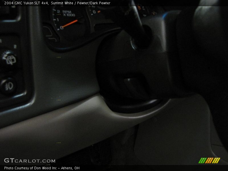Summit White / Pewter/Dark Pewter 2004 GMC Yukon SLT 4x4