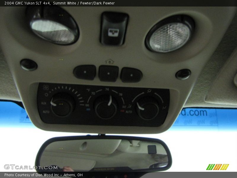 Summit White / Pewter/Dark Pewter 2004 GMC Yukon SLT 4x4