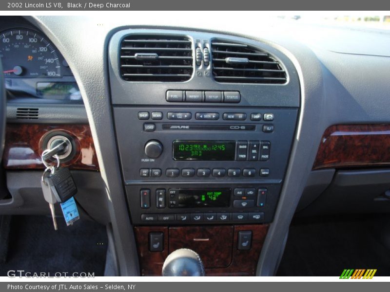 Black / Deep Charcoal 2002 Lincoln LS V8