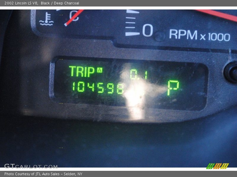 Black / Deep Charcoal 2002 Lincoln LS V8