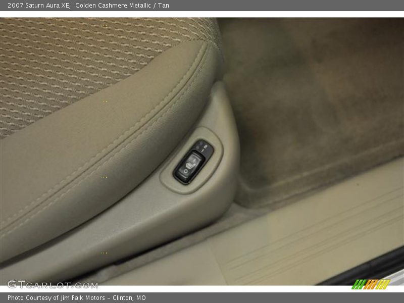 Golden Cashmere Metallic / Tan 2007 Saturn Aura XE
