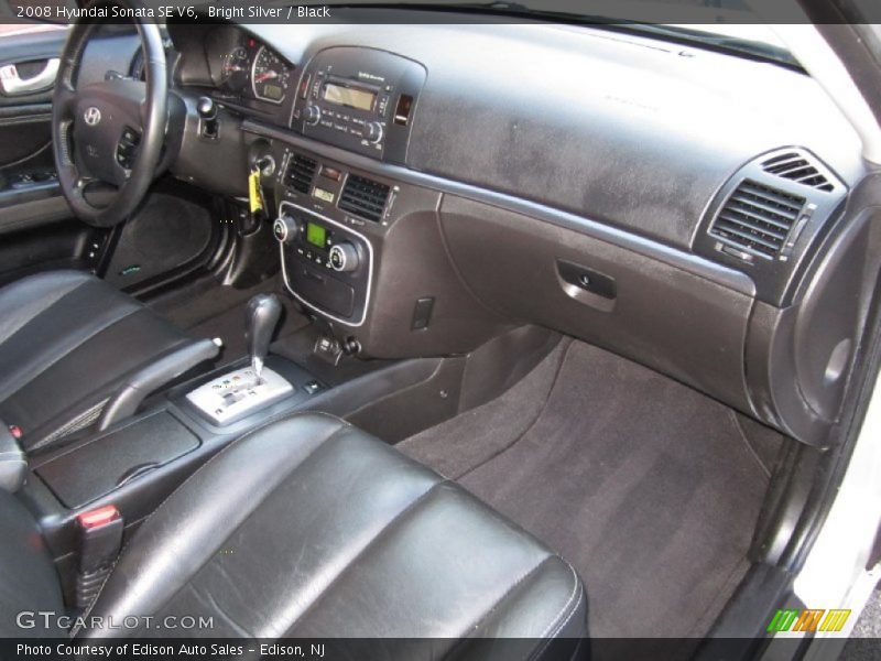 Bright Silver / Black 2008 Hyundai Sonata SE V6